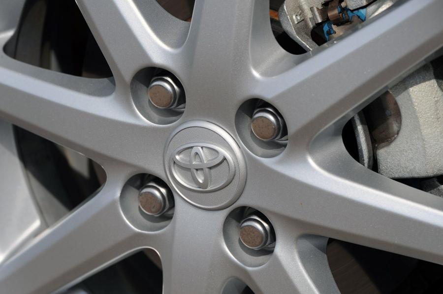  Toyota Prius C 2012 года  (фото 73 из 87)